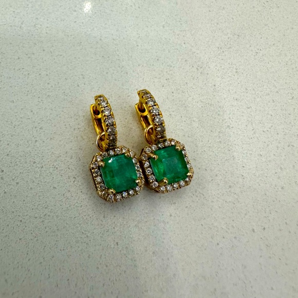 2 carat Emerald and diamond Earrings. 14K gold - Picture 1 of 5